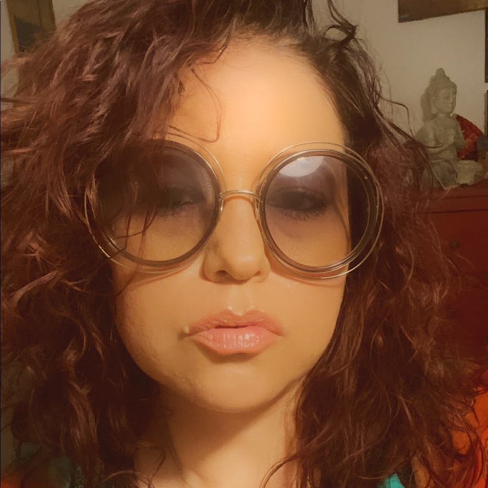 Meet your Posher, Evelyn